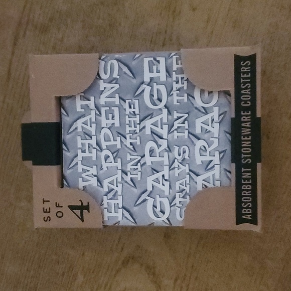 Set of 4 Coasters...New, still in Box - Picture 1 of 2